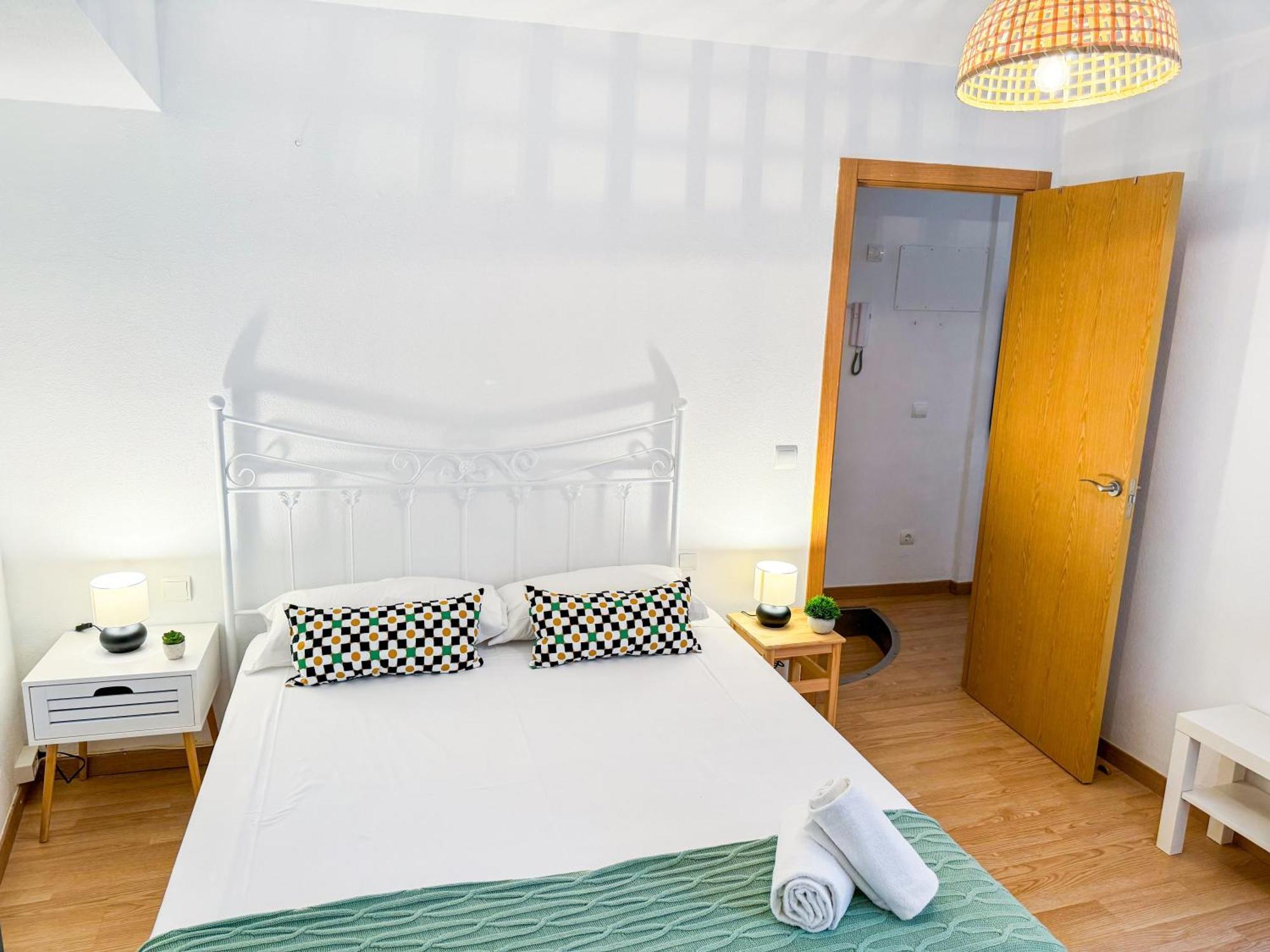 Appartamento Travesia Del Pirineo Turistea Huesca Esterno foto